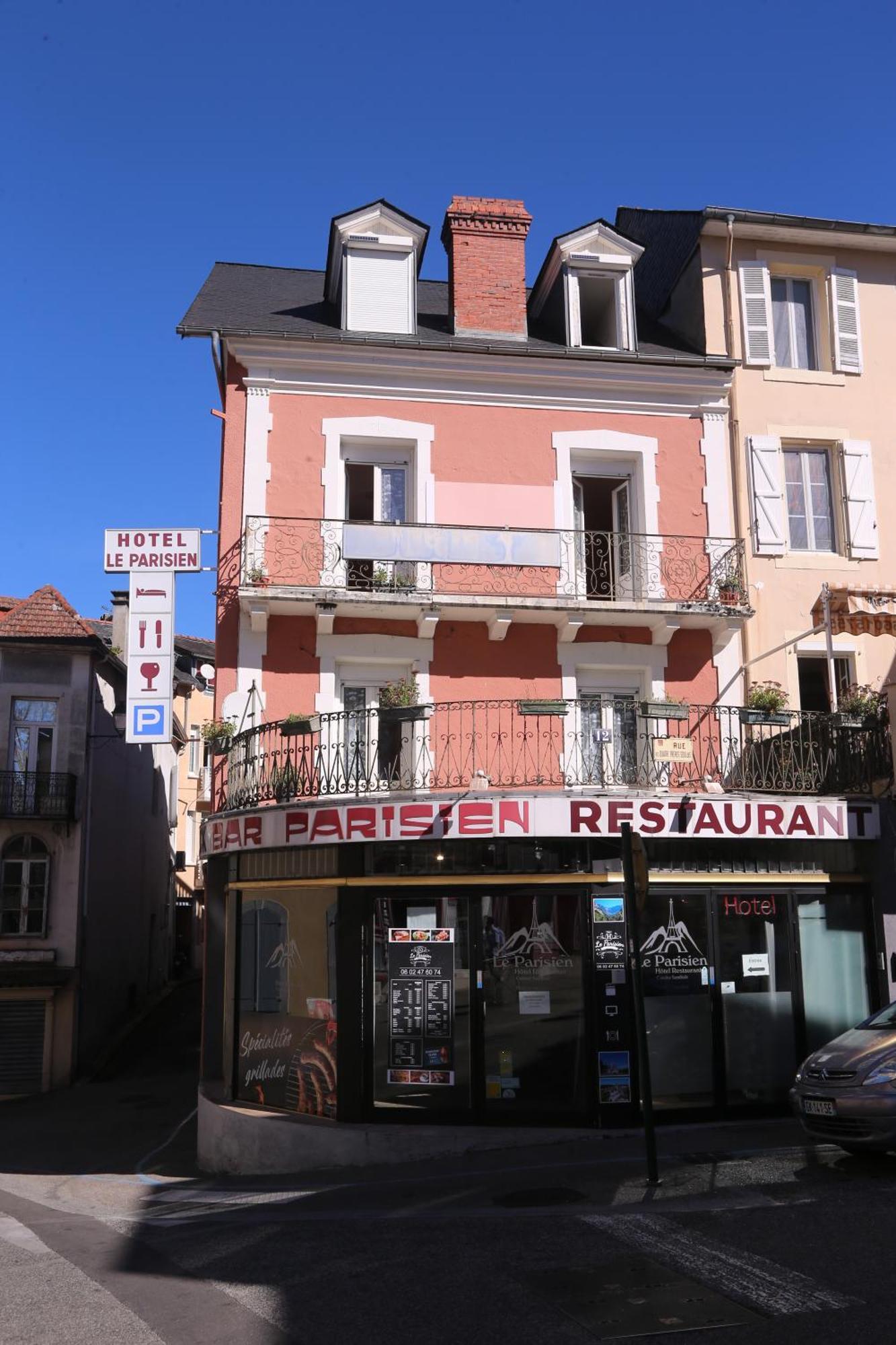 Hotel Restaurant Le Parisien Lourdes Exteriör bild